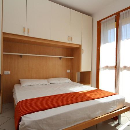 Residence Sole E Mare Appartamenti Rosolina Mare Exterior foto